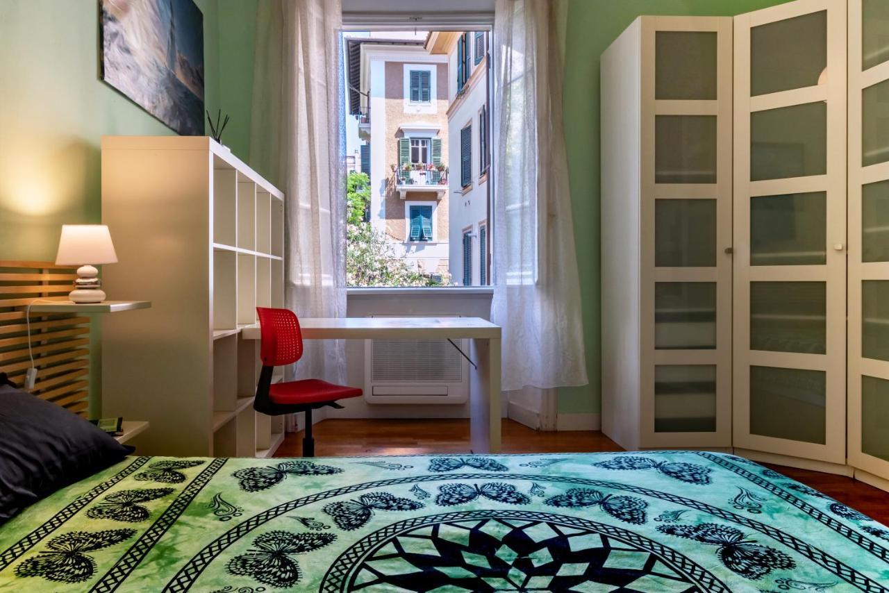 Green Window Roma Luaran gambar